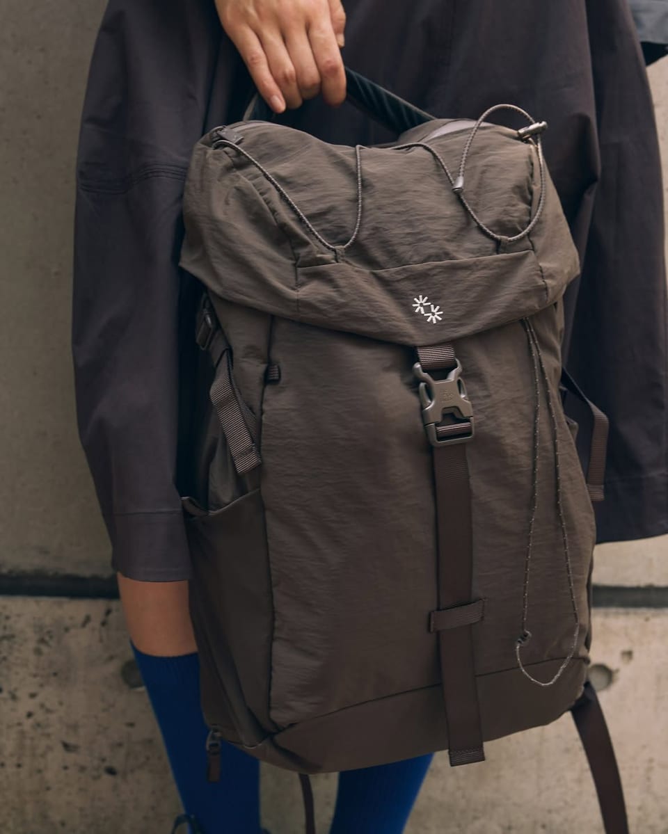 the paper bunny commuter backpack in action